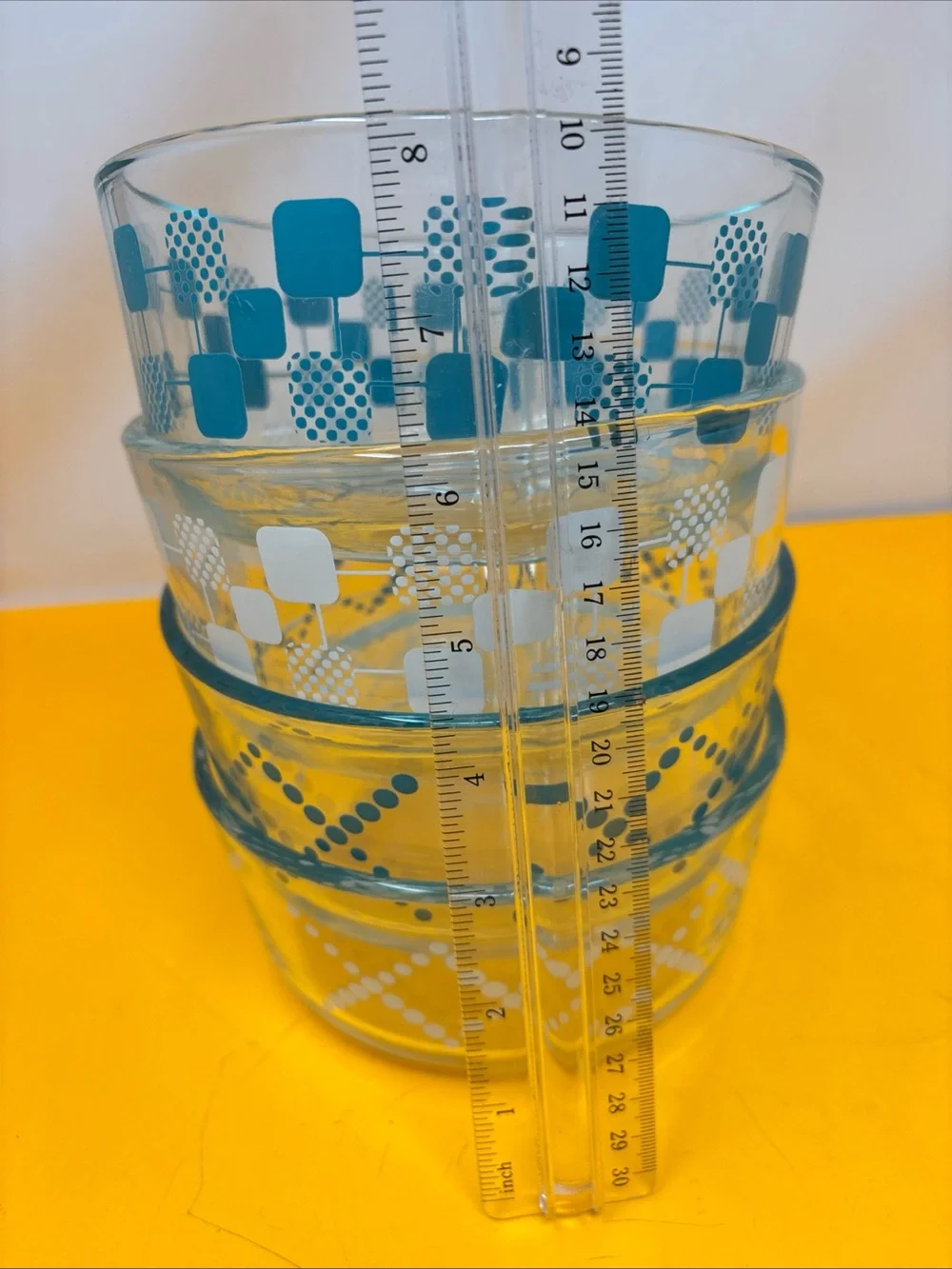 4 pc Stack of Vintage PYREX Glass Bowls with Blue and White Geometric Print used - Picture 3 of 16